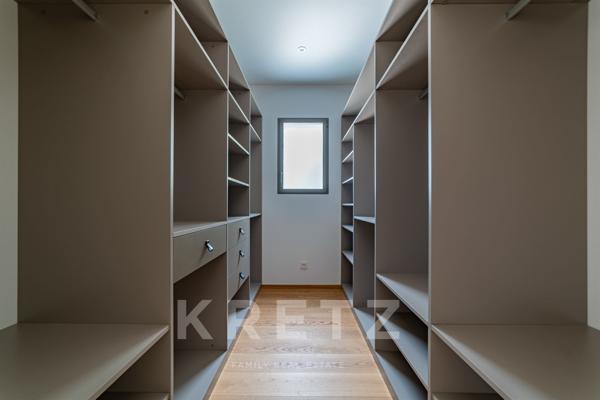 Aix-en-Provence – Villa contemporaine neuve de 220 m2 , 4. chambres, avec vue panoramique exceptionn