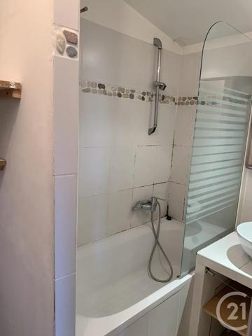 Maison à vendre  1 pièce - 24,27 m 2   MARSEILLE  - 13015