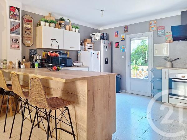 Appartement T3 à vendre  3 pièces - 82,56 m 2   CHATEAURENARD  - 13