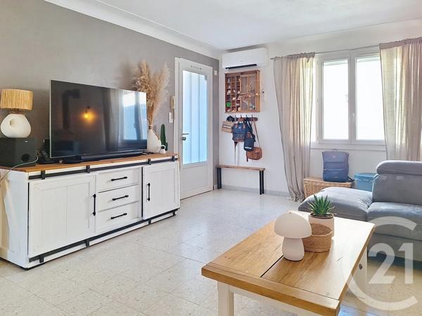 Appartement T3 à vendre  3 pièces - 82,56 m 2   CHATEAURENARD  - 13