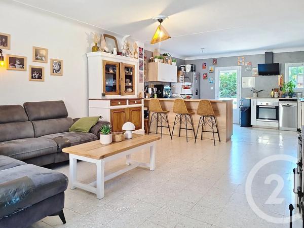 Appartement T3 à vendre  3 pièces - 82,56 m 2   CHATEAURENARD  - 13