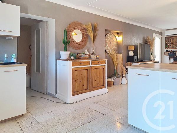 Appartement T3 à vendre  3 pièces - 82,56 m 2   CHATEAURENARD  - 13