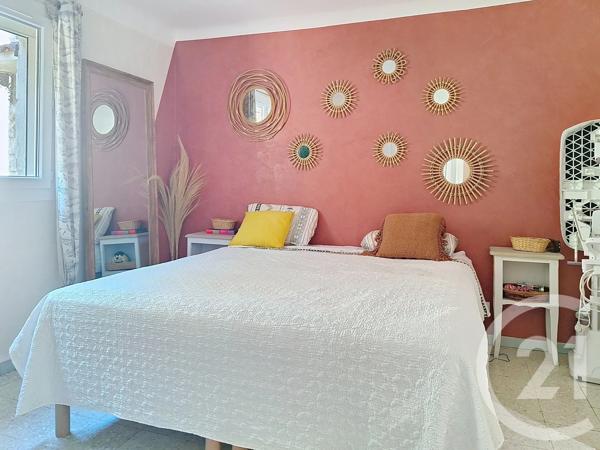 Appartement T3 à vendre  3 pièces - 82,56 m 2   CHATEAURENARD  - 13