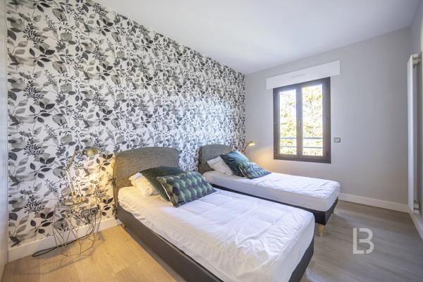 Quartier Saint Jean, bel appartement d'angle de 4 pièces à vendre en dernier étage