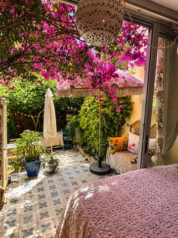 Appartement
         1 pièce
        - 28 m² 212 000 € *