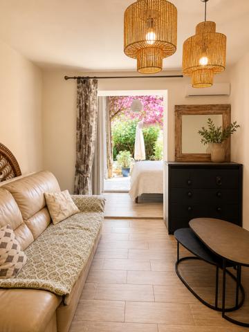 Appartement
         1 pièce
        - 28 m² 212 000 € *