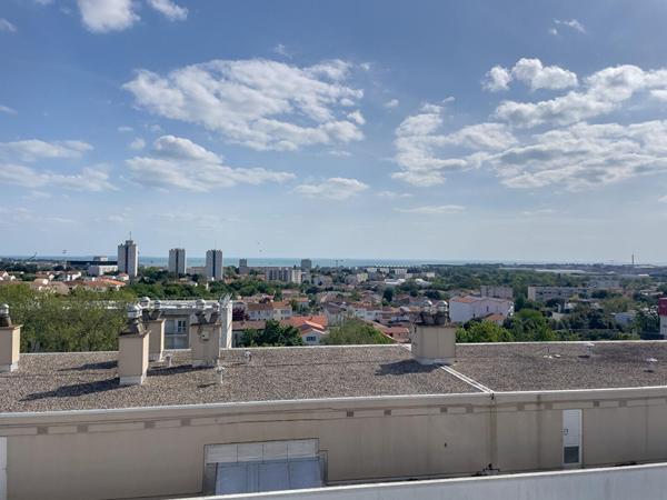 Appartement 4P avec vue mer - Étage élevé avec ascenseur,  
La rochelle 17000