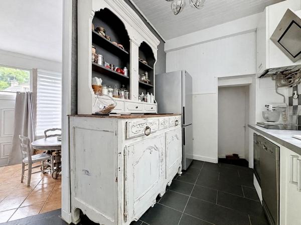 Adorable maison de ville à Vineuil-Saint-Firmin