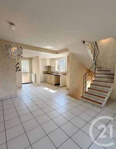 Maison à vendre  4 pièces - 102,88 m 2   RODEZ  - 12
