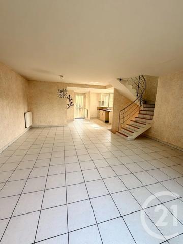 Maison à vendre  4 pièces - 102,88 m 2   RODEZ  - 12