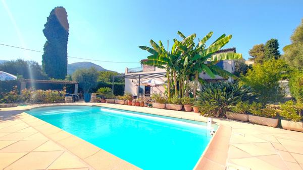 Villa Vence 8 pièce(s) 200 m2