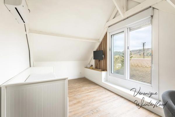 Maison à vendre 5 pièces AUFFREVILLE BRASSEUIL (78)92m²-3 chambres- parking- dépendance-620m²