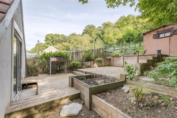 Maison à vendre 5 pièces AUFFREVILLE BRASSEUIL (78)92m²-3 chambres- parking- dépendance-620m²