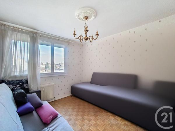 Appartement F5 à vendre  5 pièces - 98,59 m2 ST PRIEST - 69