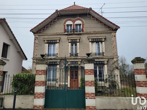 Maison 8 pièces de 182 m² à Verberie (60410)