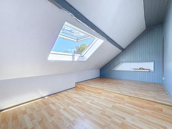 Maison de village en pierres avec extérieurs, DPE à 23 points du D !