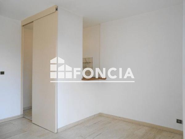 Location Studio 28.74 m² - 42, RUE VERCINGETORIX Beziers 34500