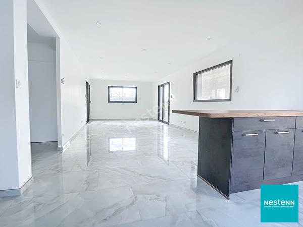 Secteur résidentiel de Feurs Maison 6 pièce(s) 121.1 m2 sur terrain clos de 395 m2
