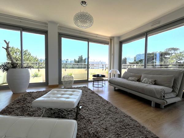 La baule- Tour saint clair- appartement 4ème étage- vue mer .