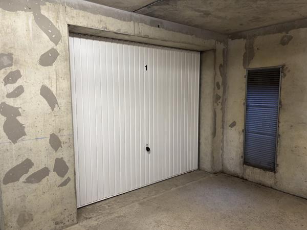 A LOUER GARAGE VANNES
