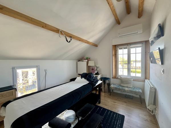 Maison coup de cœur aux portes de Vannes – Rénovation haut de gamme – Dépendance – Vue dégagée sur la campagne