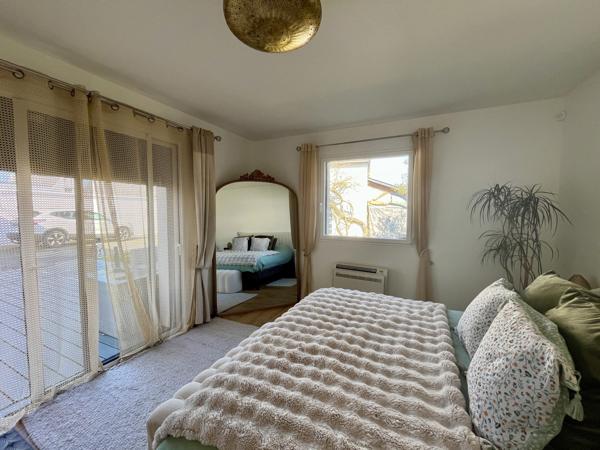 Maison coup de cœur aux portes de Vannes – Rénovation haut de gamme – Dépendance – Vue dégagée sur la campagne