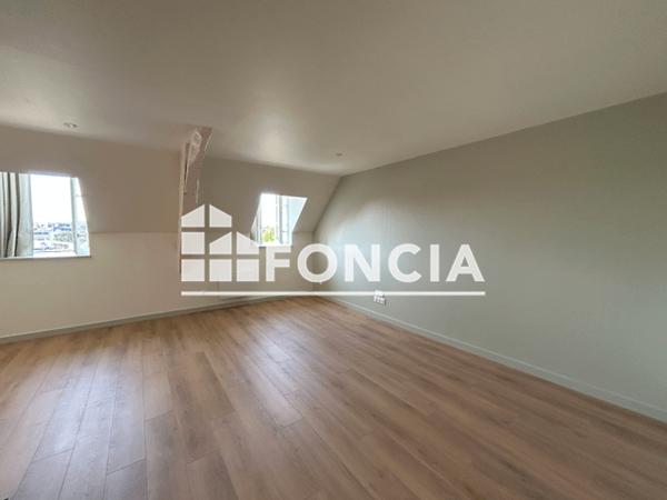 Location Studio 29.38 m² - Guingamp 22200