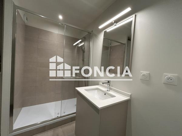 Location Studio 29.38 m² - Guingamp 22200