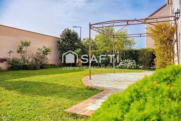 Grande maison familiale au calme dans une impasse