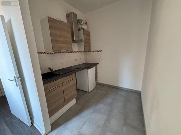 Appartement rénové à vendre à Charleville-Mézières dans les Ardennes (08000), ref : 10305/1256