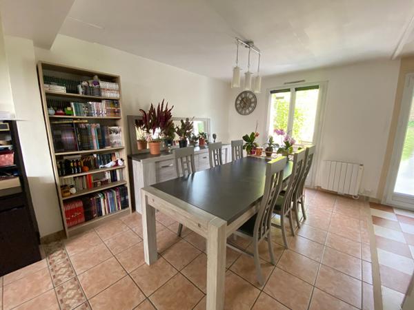 EXCLUSIVITÉ - MAISON DE 5 PIECES A VENDRE A PLAISIR - LA BOISSIERE