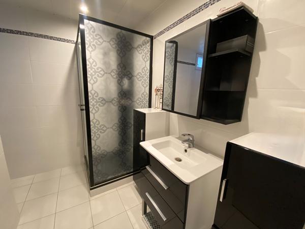 EXCLUSIVITÉ - MAISON DE 5 PIECES A VENDRE A PLAISIR - LA BOISSIERE