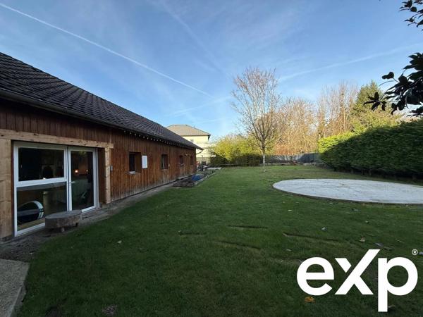 Maison mitoyenne avec atelier