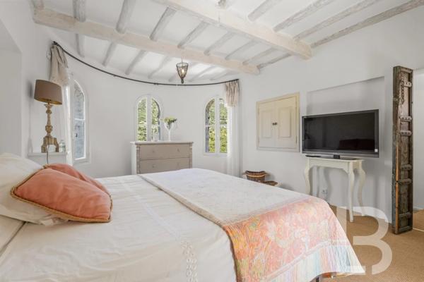 En exclusivité — Propriété d’exception en pierre, vue panoramique, Le Rouret