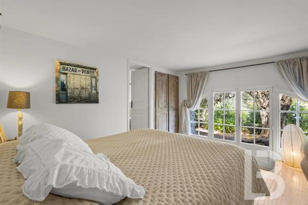 En exclusivité — Propriété d’exception en pierre, vue panoramique, Le Rouret