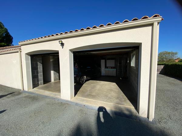 Maison plain-pied 107m², 3 chambres, double garage, terrain1500m²