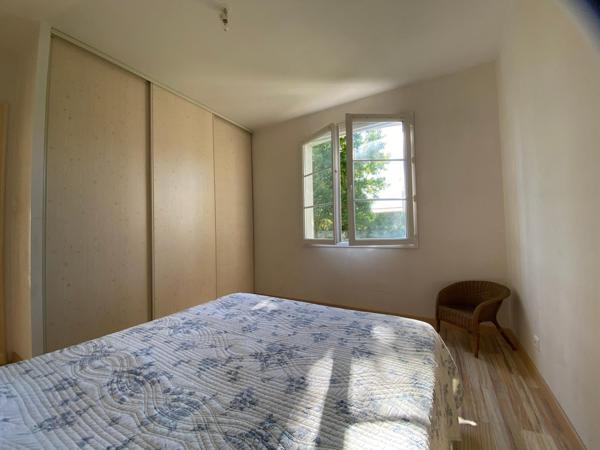 Maison plain-pied 107m², 3 chambres, double garage, terrain1500m²