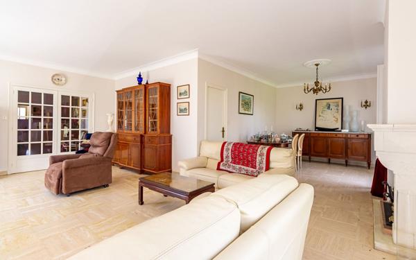 Maison à vendre    6 pièces • 200 m2 Ramonville-Saint-Agne