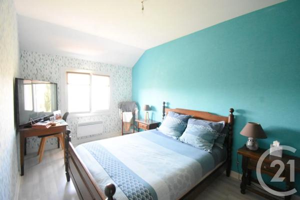 Maison à vendre  5 pièces - 135 m 2   CREUZIER LE VIEUX  - 03