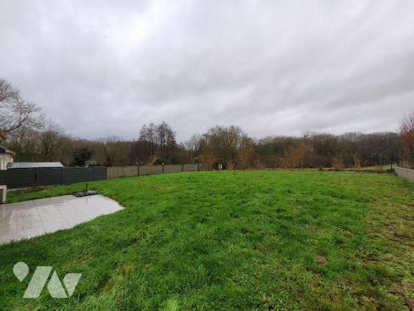Maison à Vendre à Taden (22100) en Côtes-d'Armor (22)

Cette maison de plain pied dispose d'u...