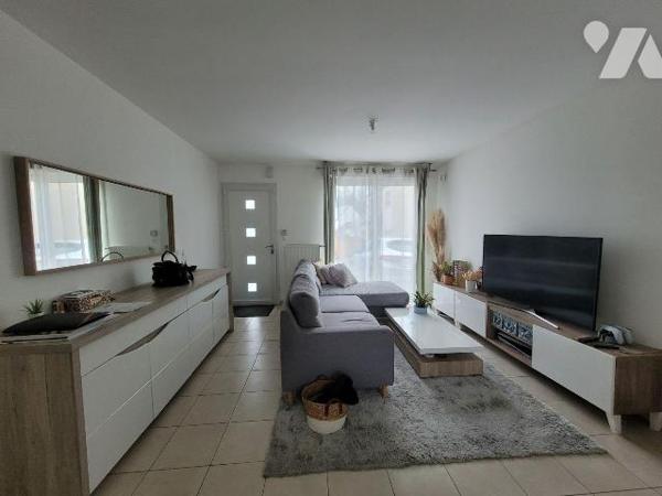 Maison à Vendre à Taden (22100) en Côtes-d'Armor (22)

Cette maison de plain pied dispose d'u...