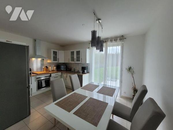 Maison à Vendre à Taden (22100) en Côtes-d'Armor (22)

Cette maison de plain pied dispose d'u...