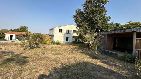 Demeure familiale d’exception ,Charme & volumes à Andilly