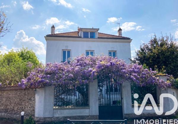 Maison à vendre 8 pièces 209,73 m² Saint-Maur-des-Fossés
