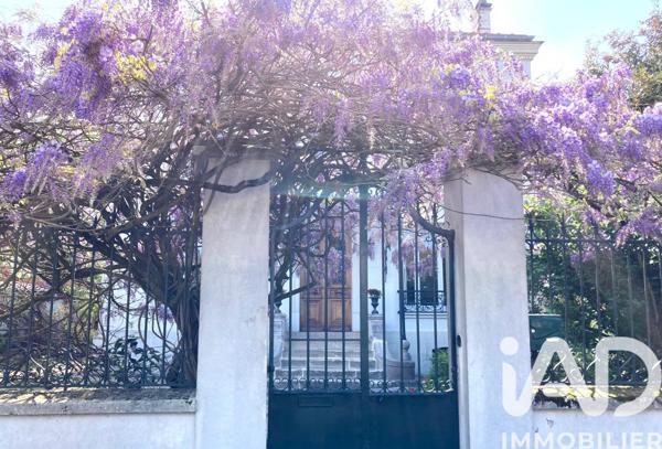 Maison à vendre 8 pièces 209,73 m² Saint-Maur-des-Fossés