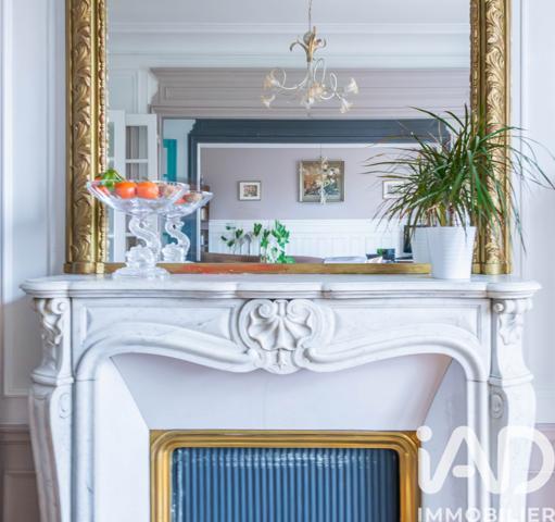 Maison à vendre 8 pièces 209,73 m² Saint-Maur-des-Fossés