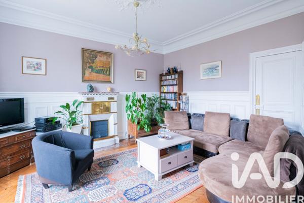 Maison à vendre 8 pièces 209,73 m² Saint-Maur-des-Fossés