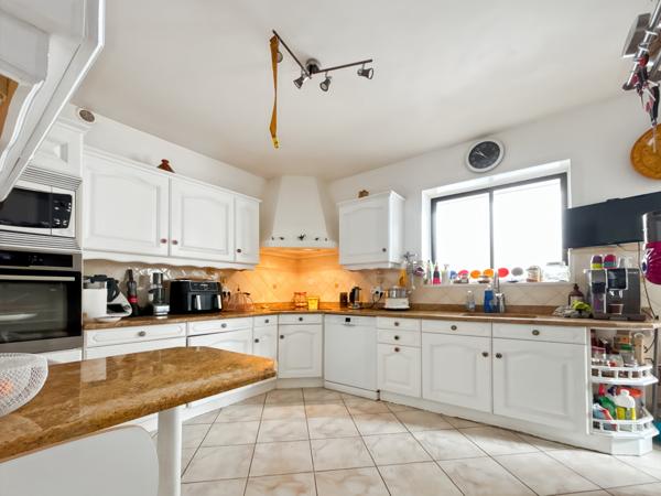 Toulon (83100) Maison 114m², 3 chambres, jardin de 250m², garage