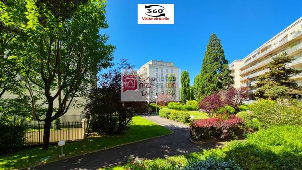 Appartement  3/4 pièces 79m²   balcon sud  Versailles-Montreuil