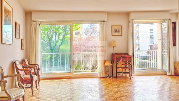 Appartement  3/4 pièces 79m²   balcon sud  Versailles-Montreuil